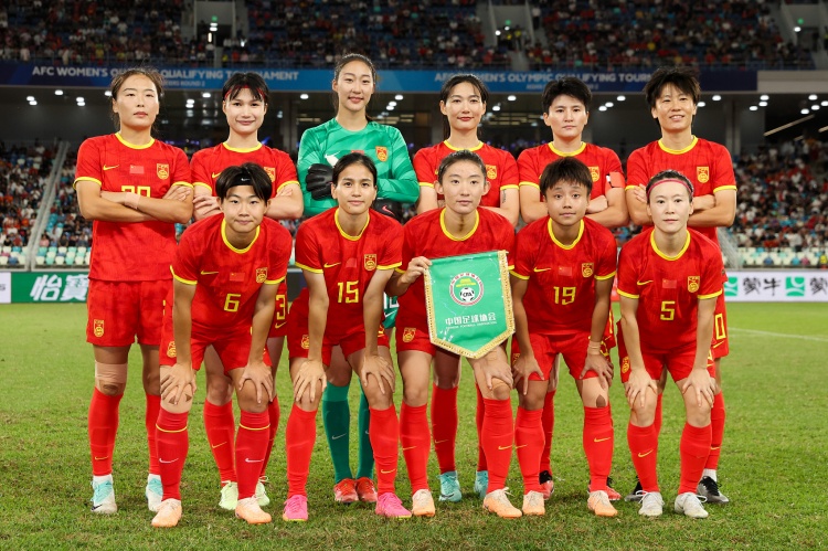 爱游戏登录入口-中国女足队员在热身赛中取得连胜