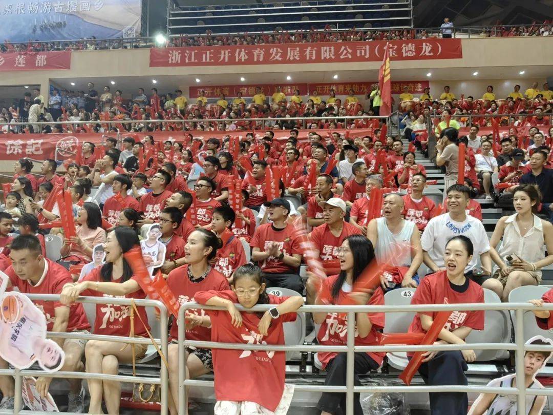 独特比赛风格,吸引众多球迷的简单介绍 独特比赛风格,吸引众多球迷的简单介绍