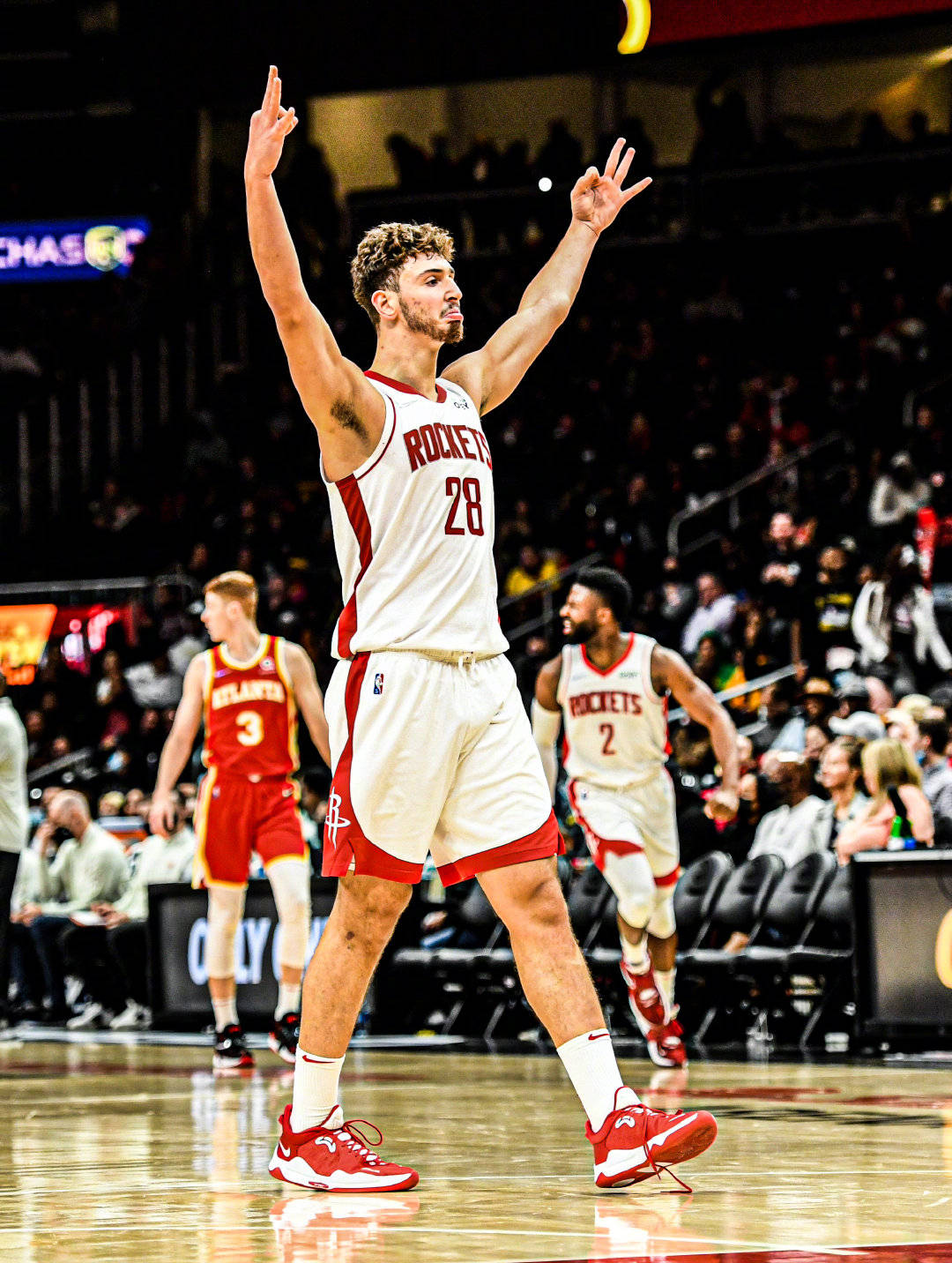 包含火箭逆转失败，外线远投不准致使失分失利的词条