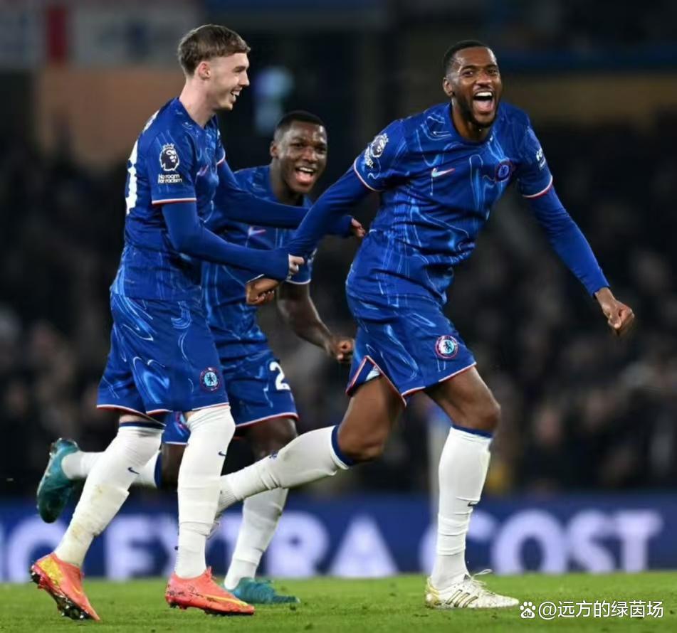 切尔西主场完胜狼队,保持领先地位 切尔西主场完胜狼队,保持领先地位