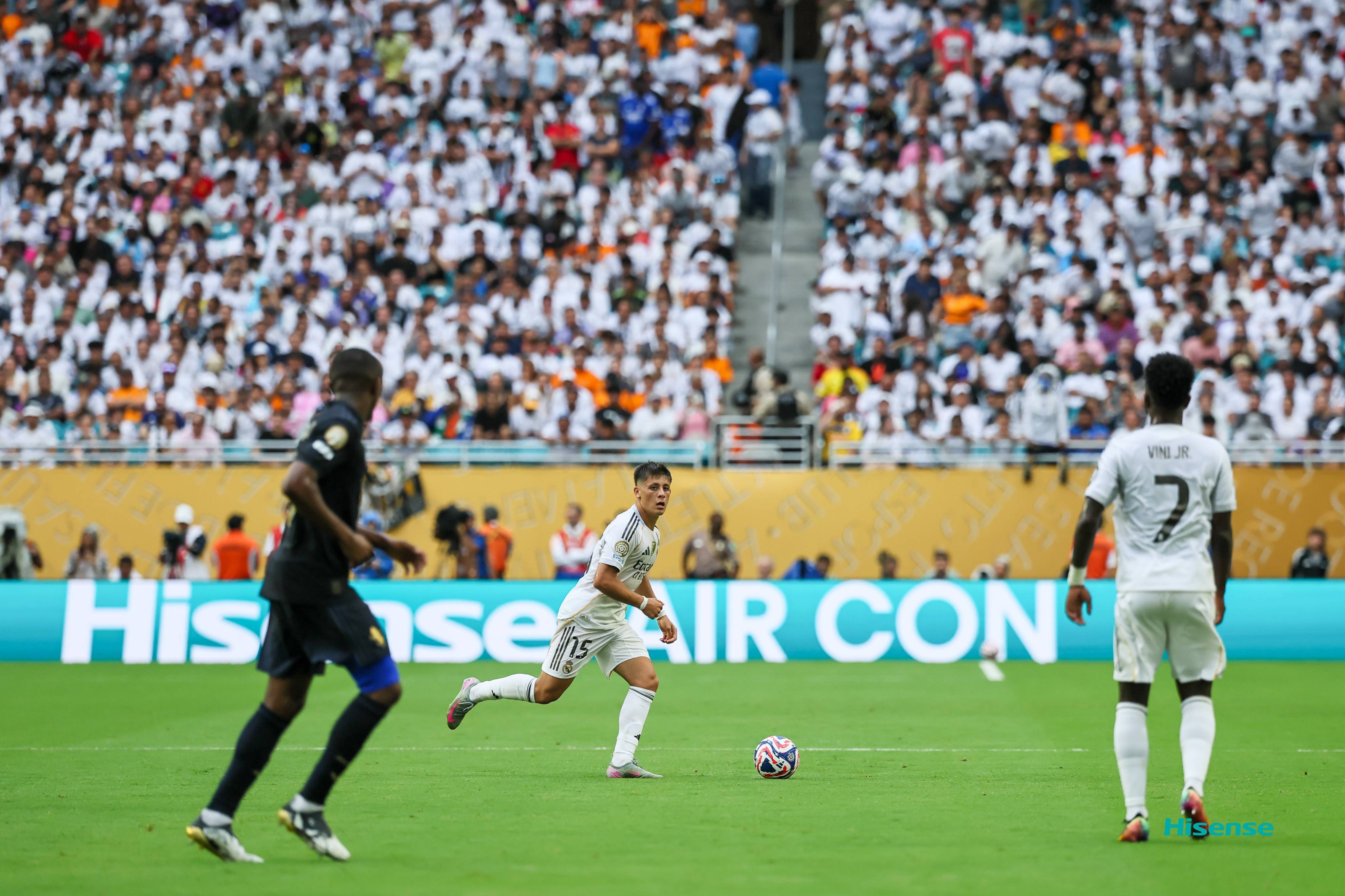 关于球员表现略显平庸,球队整体战绩欠佳的信息 关于球员表现略显平庸,球队整体战绩欠佳的信息